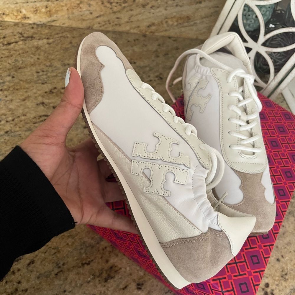New Tory Burch leather sneakers - Picture 9 of 9